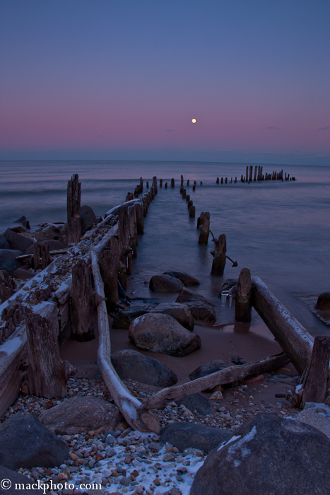 Moonrise, Lighthouse Beach